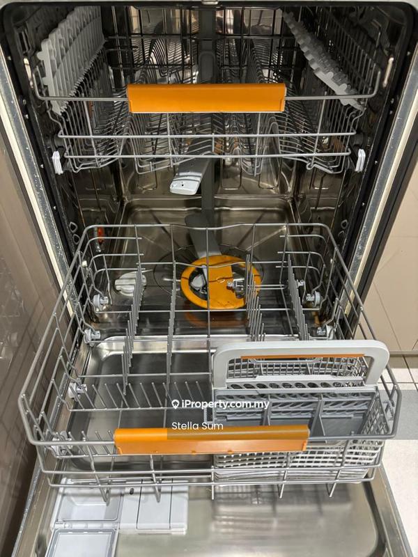 2.5-storey Terraced House for Sale in Putra Heights, Subang Jaya by Stella Sum - Electrolux dishwasher - iProperty.com.my