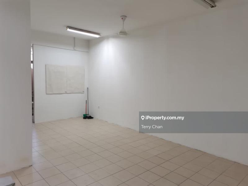 Kedai-Pejabat untuk Disewa di Serdang, Seri Kembangan oleh Terry Chan - iProperty.com.my