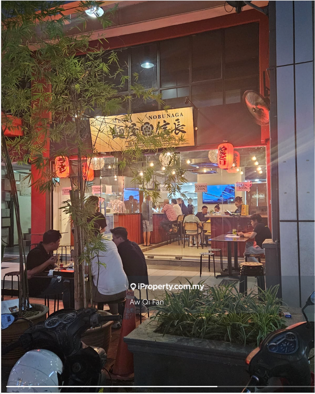 For Sale - ROI 4.3% , Plaza Damas Ground & Mezzanice Floor shop ,Hartamas Shopping centre , Sri Hartamas