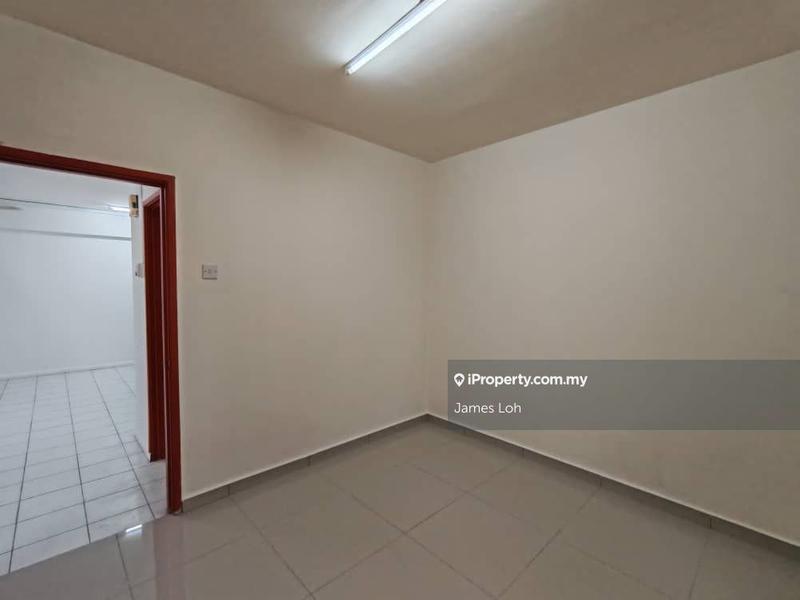 For Rent - Menara Megah