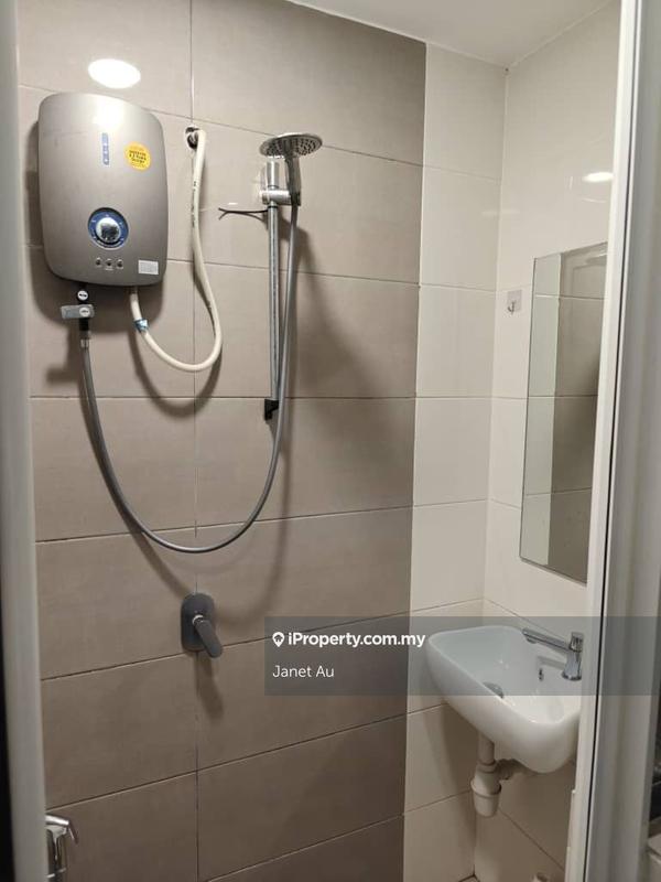 Kediaman Servis untuk Dijual di SkyVille 8 @ Benteng 8 oleh Janet Au - iProperty.com.my