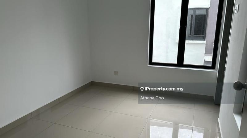 Townhouse for Rent in Bandar Baru Salak Tinggi, Sepang by Athena Cho - iProperty.com.my