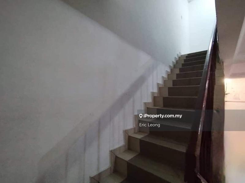 Rumah Berangkai 2 Tingkat untuk Dijual di Taman Puchong Intan, Puchong oleh Eric Leong - iProperty.com.my