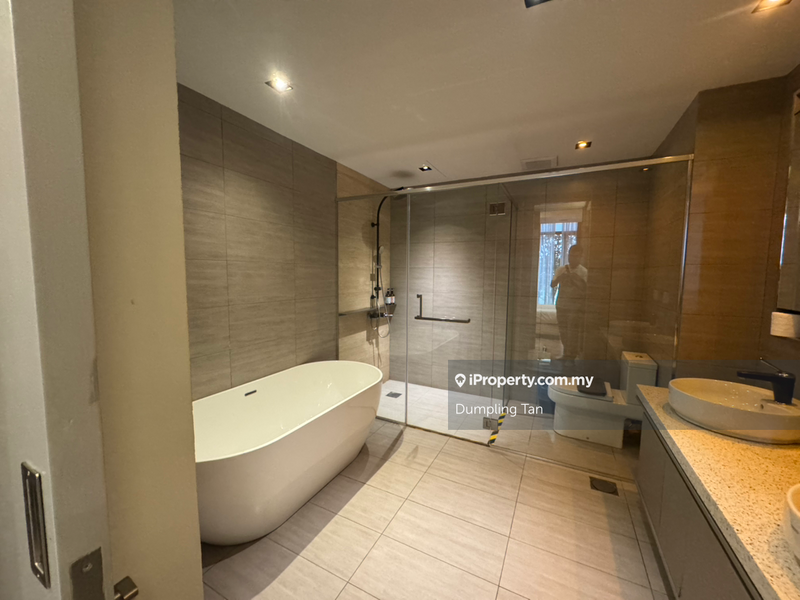 For Rent - Expressionz Professional Suites