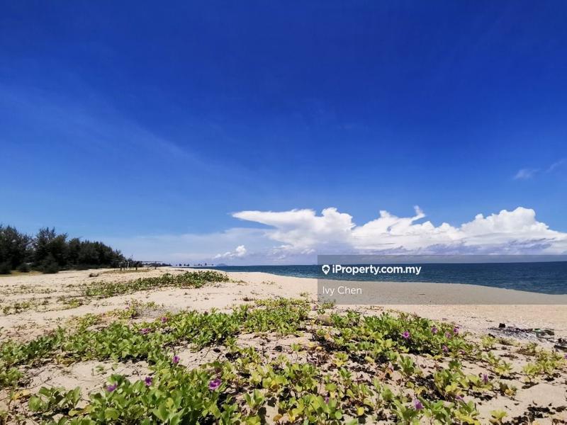 For Sale - Batu Buruk Beach Beachfront Land