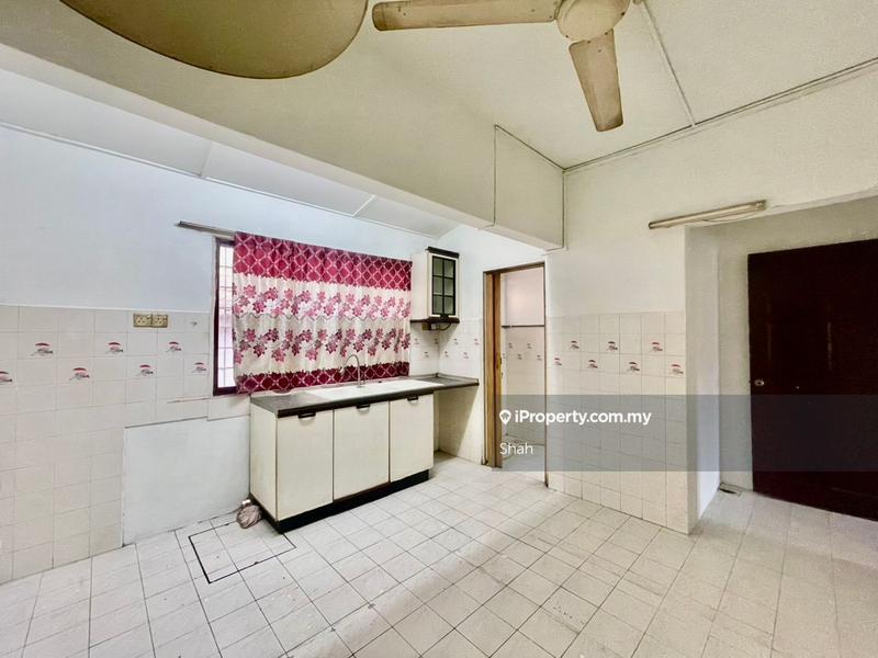 Rumah Teres 2-Tingkat untuk Dijual di SS19, Subang Jaya oleh Shah - iProperty.com.my
