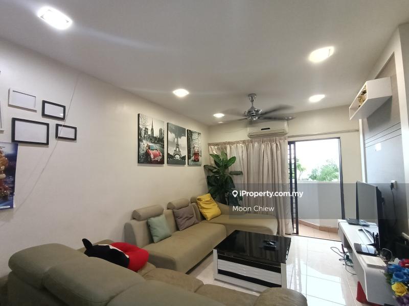 For Sale - Villamas Apartment