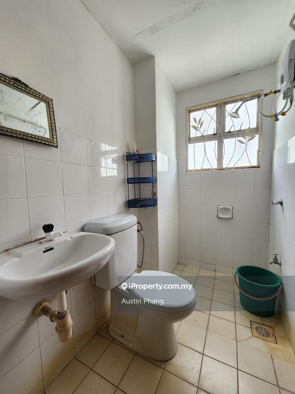 Pangsapuri untuk Disewa di Spanish Villa oleh Austin Phang - iProperty.com.my