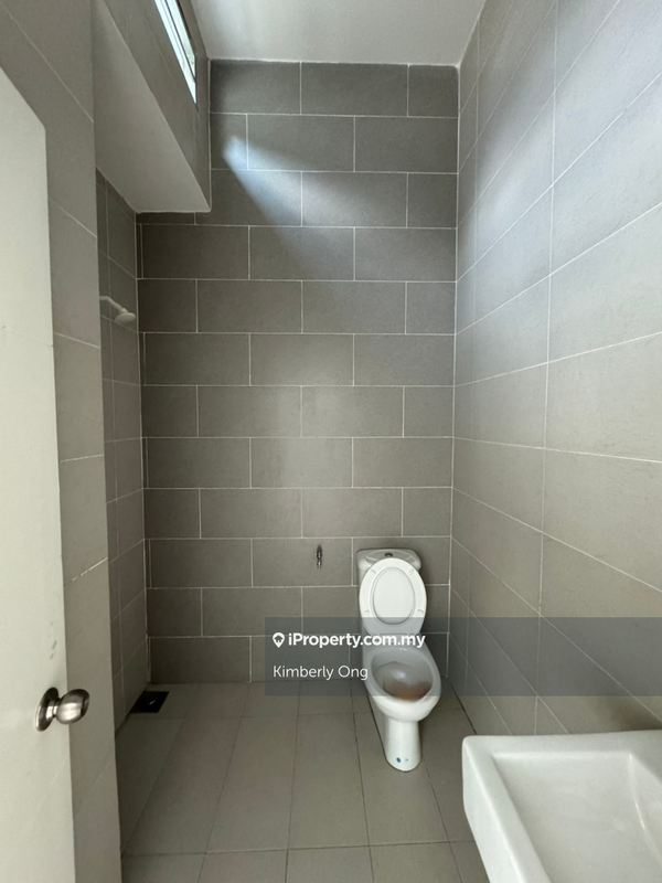 2-storey Terraced House for Sale in Hijayu Sendayan, Bandar Sri Sendayan by Kimberly Ong - iProperty.com.my