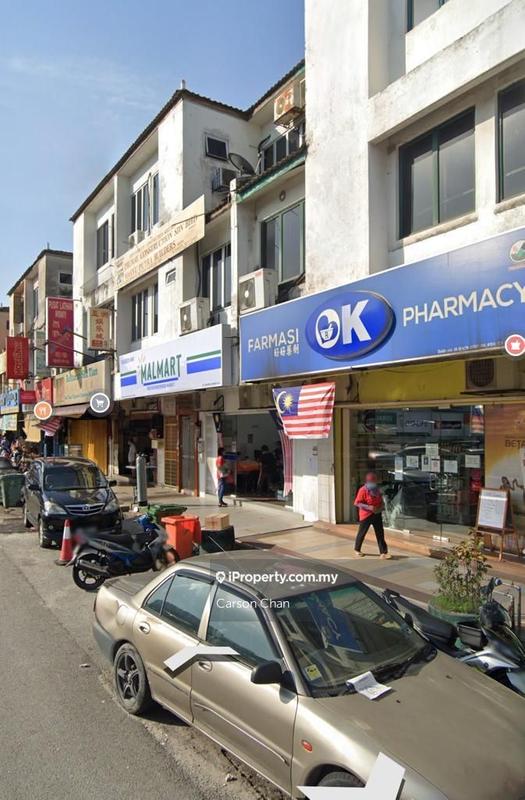 For Sale - Taman Kinrara Puchong, 3 Storey, Crowded