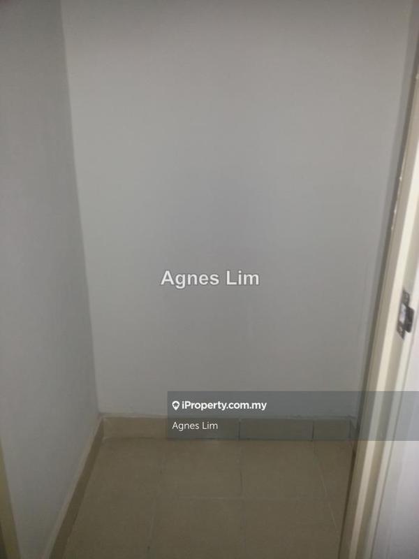 Apartment for Sale in Pangsapuri Semarak by Agnes Lim - no tiles - iProperty.com.my