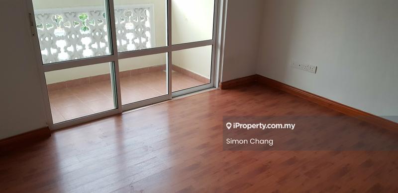 Rumah Berangkai 3 Tingkat untuk Dijual di Setia Alam ( Anjung Sari), Setia Alam oleh Simon Chang - Balcony - iProperty.com.my