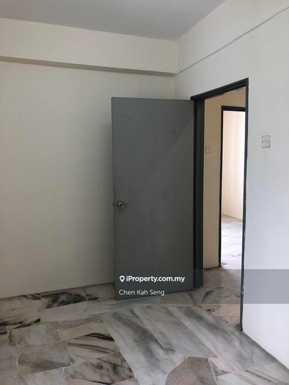 Condominium for Sale in Bukit Pandan Kondominium 1 by Chen Kah Seng - iProperty.com.my