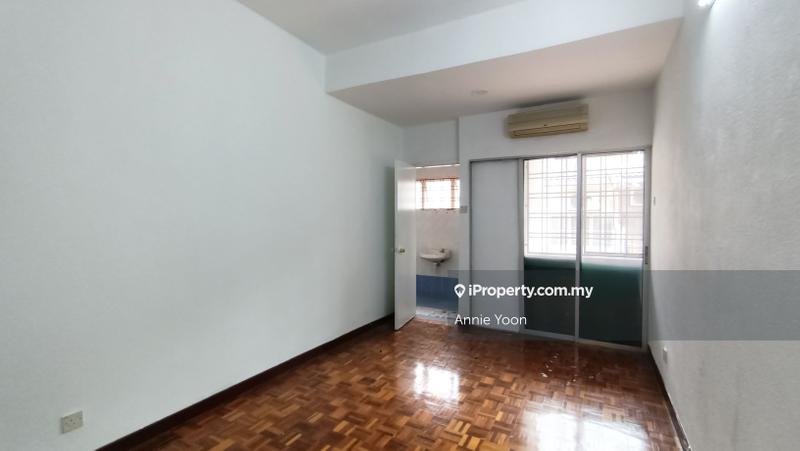 Rumah Teres 2.5-Tingkat untuk Dijual di BANDAR PUCHONG JAYA, Puchong oleh Annie Yoon - iProperty.com.my