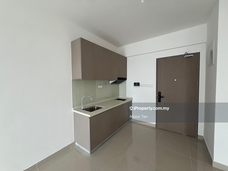 For Sale - Baron Residence @ Lake City