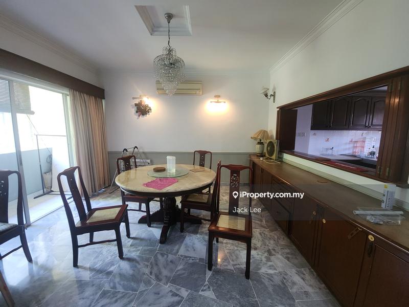 For Rent - Villa Flora