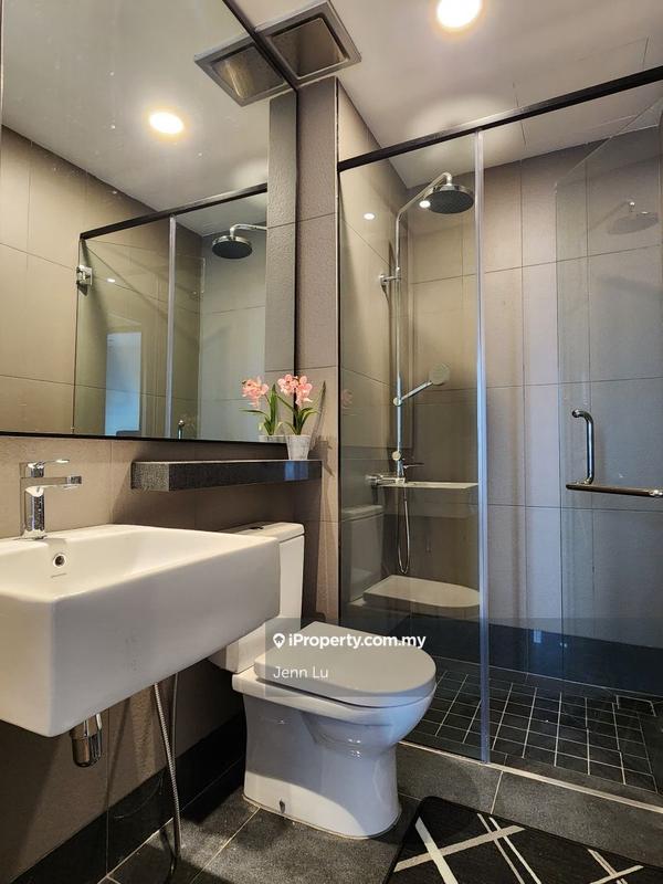 For Sale - Bloomsvale Menara Vista Petaling