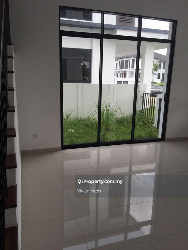 Bungalow House for Sale in Bandar Puncak Alam, Puncak Alam by Vivian Yeoh - iProperty.com.my