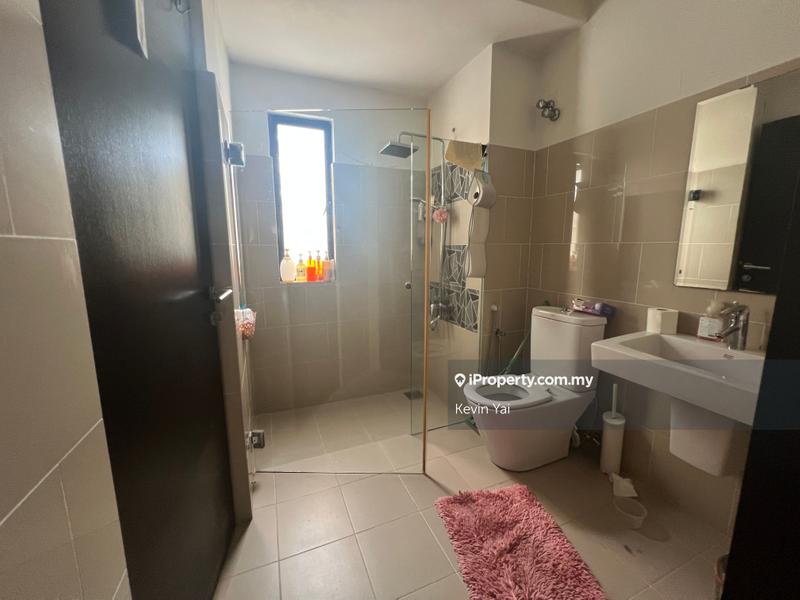 Rumah Berkembar untuk Dijual di Damansara Heights, Damansara Heights oleh Kevin Yai - iProperty.com.my