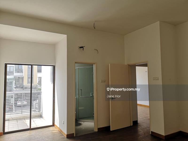 Townhouse for Sale in 16 Sierra, Puchong by Jane Hor - iProperty.com.my