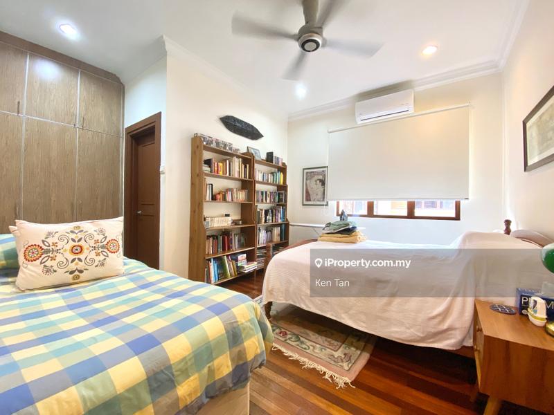 Banglo untuk Dijual di Laman ara, Ara Damansara oleh Ken Tan - iProperty.com.my