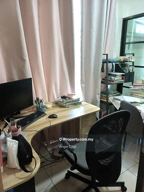 Townhouse for Sale in Sunway Damansara, Kota Damansara by Angie Chai - iProperty.com.my