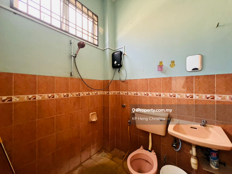 Rumah Teres untuk Dijual di Taman Cheng Setia, Cheng oleh KP Heng Christina - iProperty.com.my