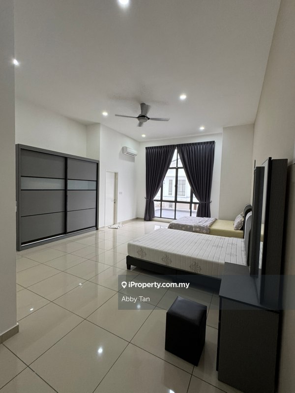Rumah Teres untuk Disewa di Lunaria Resort Home, Bandar Sri Sendayan oleh Abby Tan - iProperty.com.my