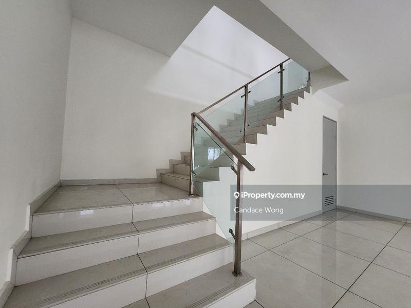 Rumah Berkembar untuk Dijual di Taman Villa Perdana, Kajang oleh Candace Wong - iProperty.com.my