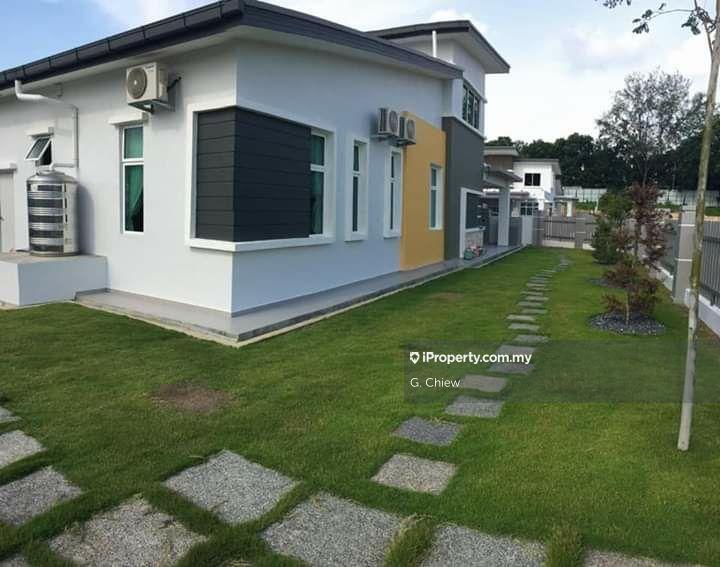 Semi-Detached House for Sale in Freehold Luxury Semi D offer for HOC, Melaka City by George Chiew - iProperty.com.my