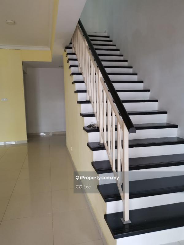 Rumah Berangkai 2.5 Tingkat untuk Dijual di Taman Meranti Jaya, Puchong oleh CO Lee - iProperty.com.my