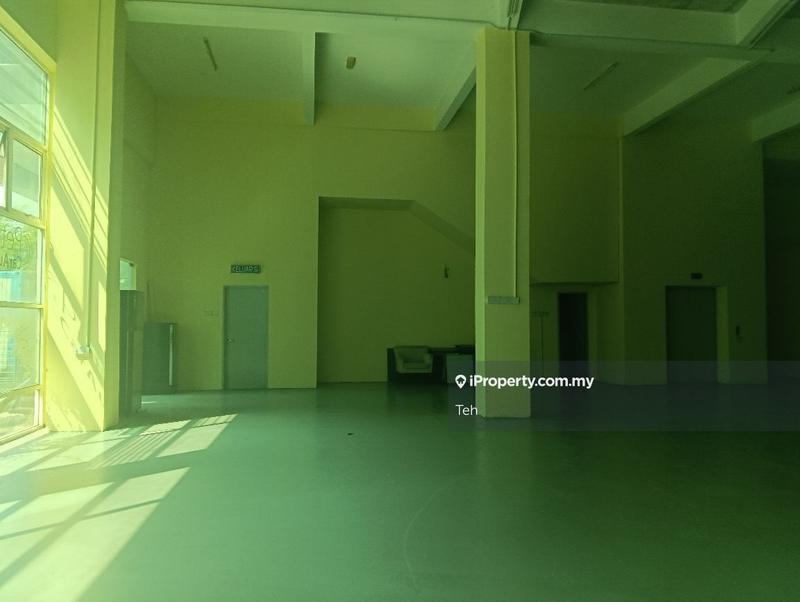 Semi-D Komersial untuk Dijual di Taman Subang Mas, Subang Jaya oleh Teh - iProperty.com.my