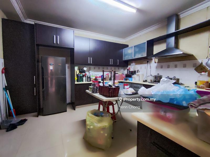 Semi-Detached House for Sale in Taman Yarl, Jalan Klang Lama (Old Klang Road) by Yenn Chong - iProperty.com.my