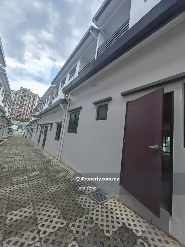 Rumah Teres 3-Tingkat untuk Dijual di Residensi Bukit Orkid (Orchid Hills), Cheras, Cheras oleh Kent Yong - iProperty.com.my