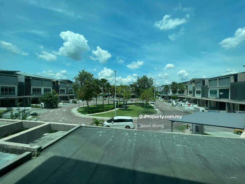 Rumah Berkembar untuk Dijual di Puchong Disland Residence, Puchong oleh Jason Wong - iProperty.com.my