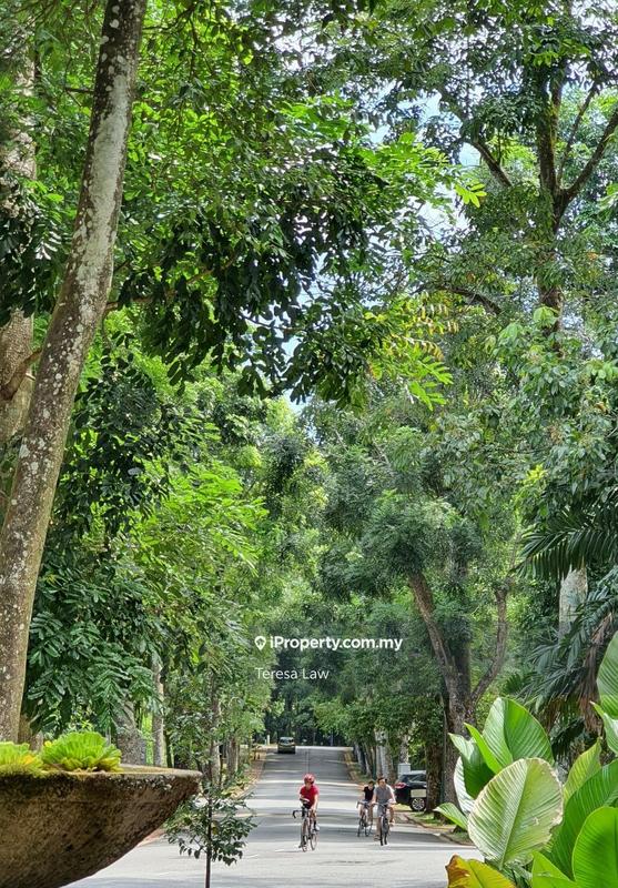 Bungalow House for Sale in Bukit Gita Bayu, Seri Kembangan by Teresa Law - iProperty.com.my