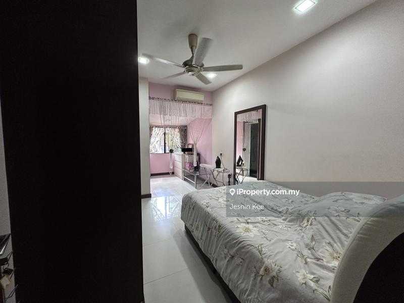 Rumah Berangkai 3 Tingkat untuk Dijual di Lake Fields, Sungai Besi oleh Jesnin Kee - iProperty.com.my