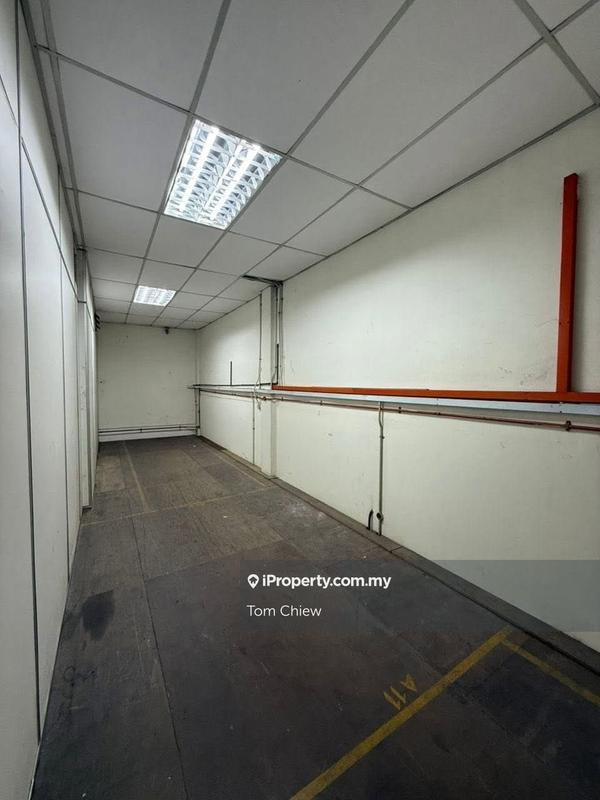 Kilang Berkembar untuk Dijual di Taman Desa Cemerlang, Ulu Tiram oleh Tom Chiew - iProperty.com.my