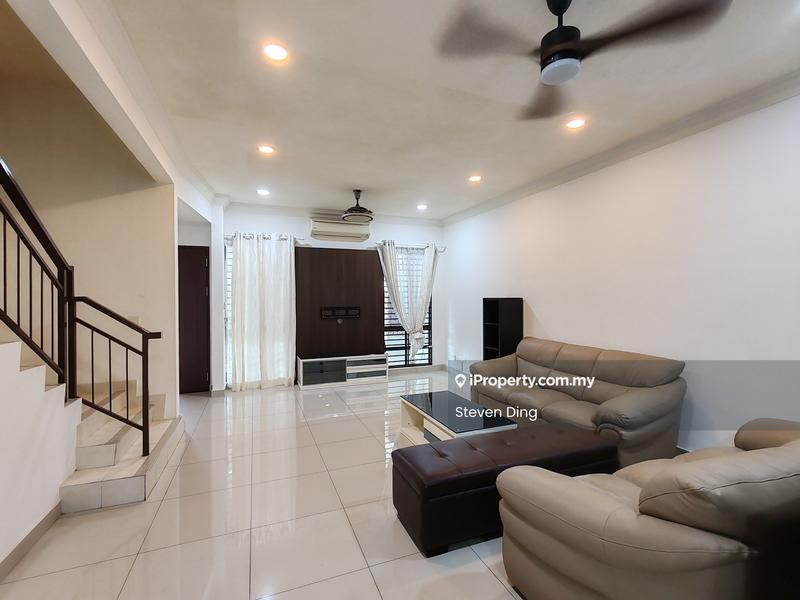 Rumah Teres 2-Tingkat untuk Dijual di Setia Indah, Setia Alam oleh Steven Ding - Living Room - iProperty.com.my