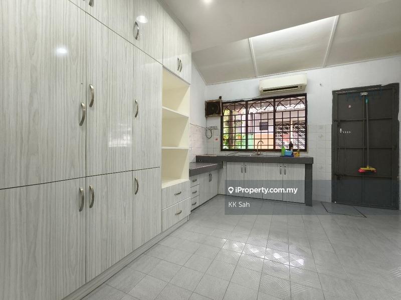 1-storey Terraced House for Sale in 8fx3g, Semenyih by KK Sah - iProperty.com.my