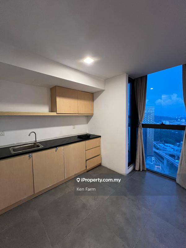 Kondominium untuk Dijual di Empire Damansara (Empire SOHO 2) oleh Ken Farm - iProperty.com.my