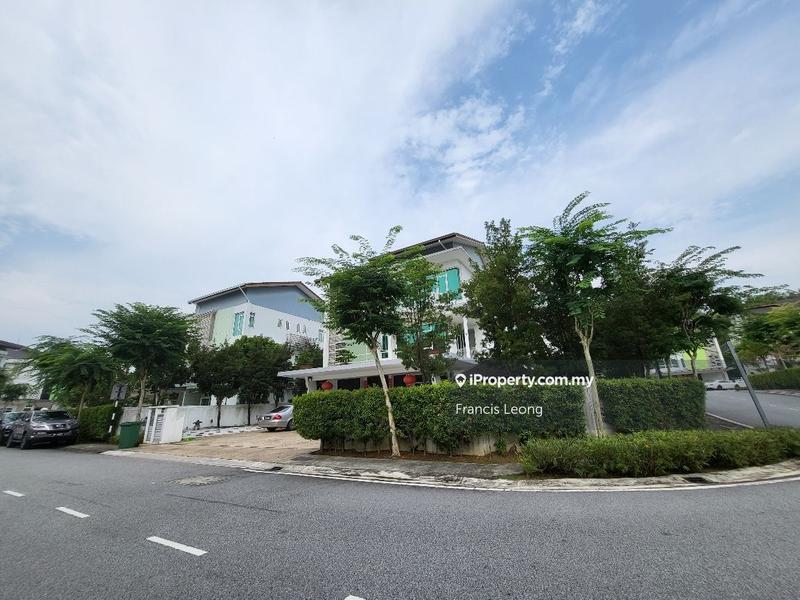 Rumah Berkembar untuk Dijual di Kinrara Residence, Puchong oleh Francis Leong - iProperty.com.my