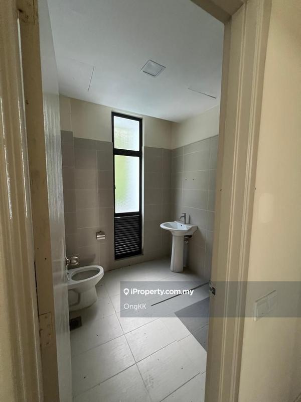 Rumah Berkembar untuk Dijual di Puteri Heights, Rawang oleh OngKK - iProperty.com.my