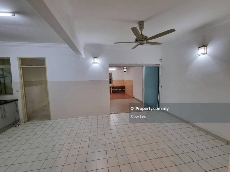 Rumah Teres 2-Tingkat untuk Dijual di Seri Utama Damansara, Kota Damansara oleh Siew Lee - iProperty.com.my