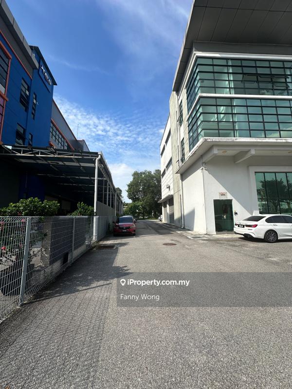 Kilang Berkembar untuk Dijual di Seksyen 16, Shah Alam oleh Fanny Wong - iProperty.com.my