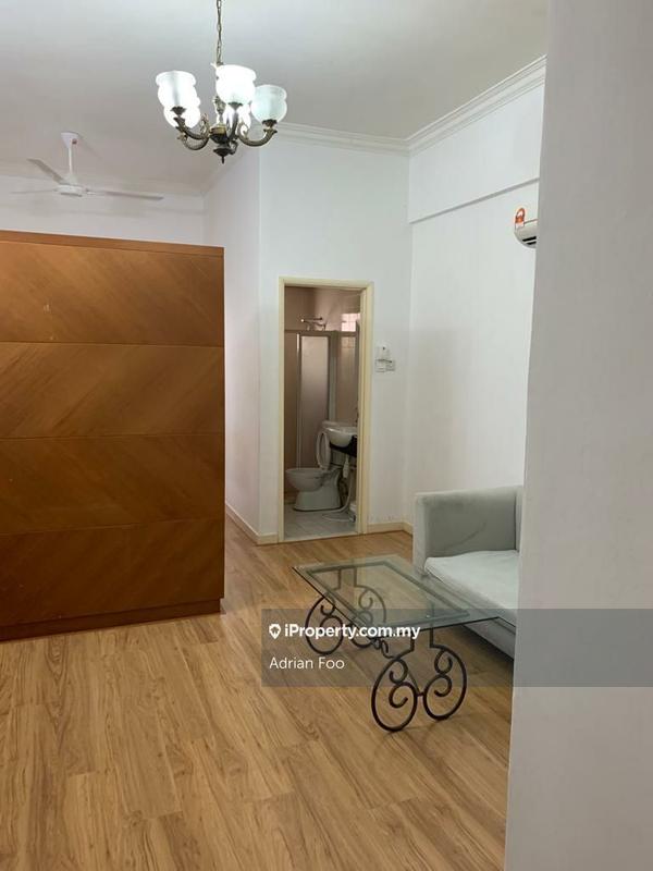 Service Residence for Sale in Dorchester by Adrian Foo - iProperty.com.my