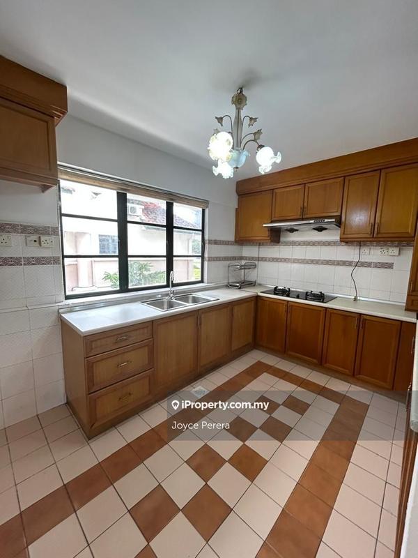 Rumah Bandar untuk Dijual di Ampang Hilir, Ampang oleh Joyce Perera - iProperty.com.my