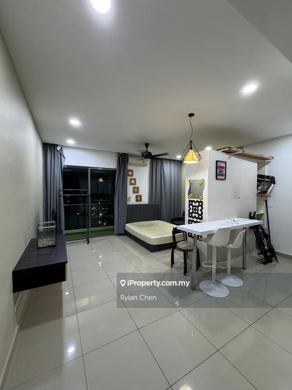 For Rent - Cybersquare