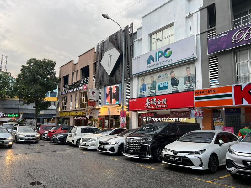 For Rent - SPACIOUS 3000sf/4800sf EXCELLENT LOCATION,SRI PETALING,JALAN RADIN BAGUS,JALAN RADIN ANUM