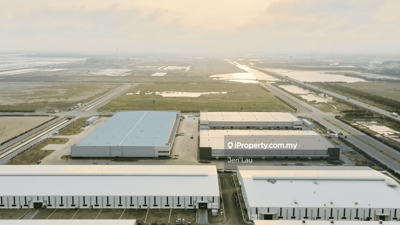 For Rent - Persiaran Selangor, Seksyen 15, Seksyen 16, Seksyen 17